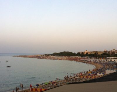 Appartamento In Zona Centrale A Due Passi Dal Mare
