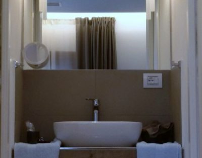 Camere Su Villa Elegante Con Piscina E Giardino Privato Vista Mare