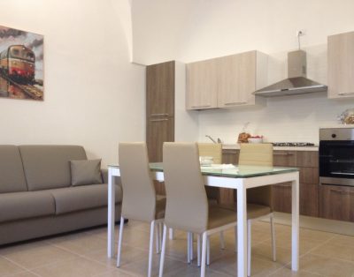 Casa Indipendente Piano Terra Quartiere Tranquillo