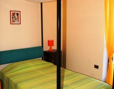 Ampio Appartamento In Villa Con Terrazza E Piscina