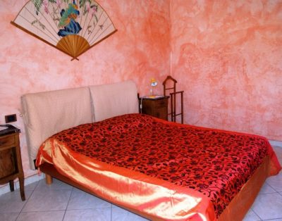 Ampio Appartamento In Villa Con Terrazza E Piscina