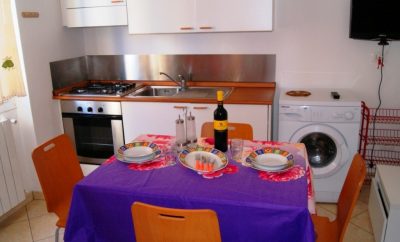 In Centro E A 500m Dalle Spiagge | Ap94