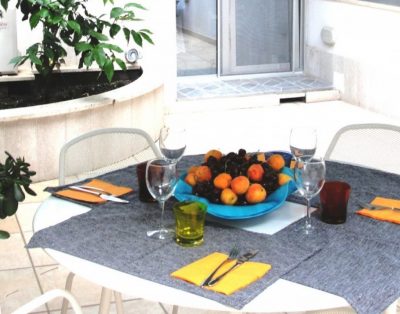 Elegante Casa Vacanze Con Terrazzo A Livello In Pieno Centro