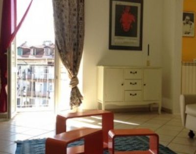 Luminoso Appartamento A 10 Minuti A Piedi Dal Centro