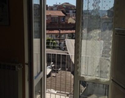 Luminoso Appartamento A 10 Minuti A Piedi Dal Centro