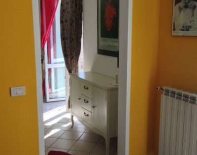 Luminoso Appartamento A 10 Minuti A Piedi Dal Centro