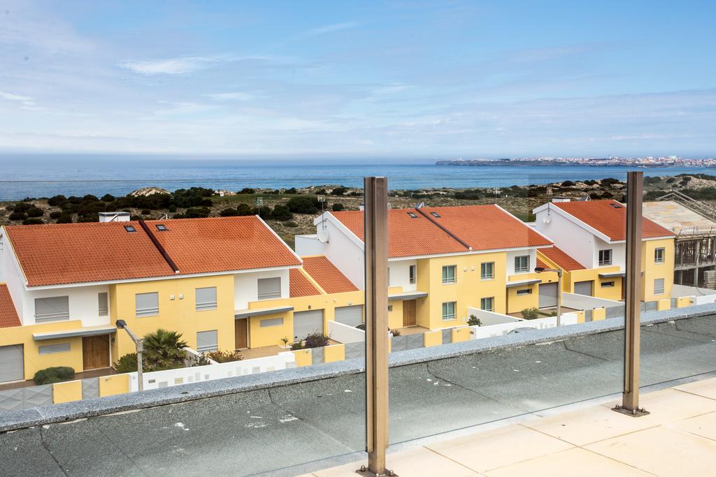 Sra. Catia Rodrigues