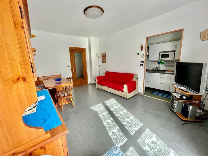 Weekend in Gravere with garage for motorcycles and bicycles